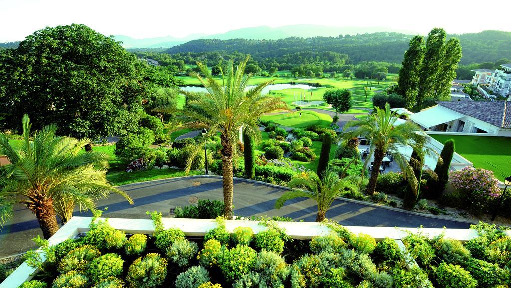 Royal Mougins Golf, Hotel & Spa De Luxe Exterior photo